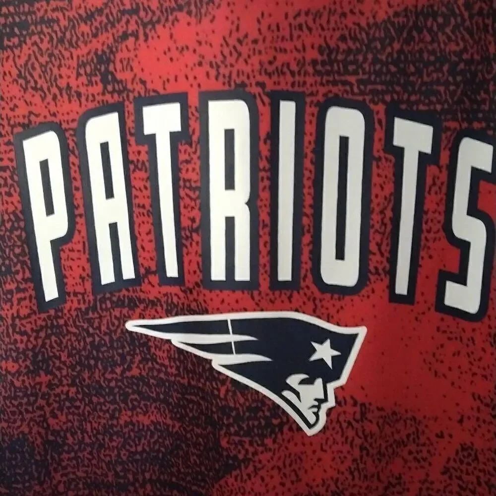 NFL, New England Patriots Hoodie by Zubaz, XL,